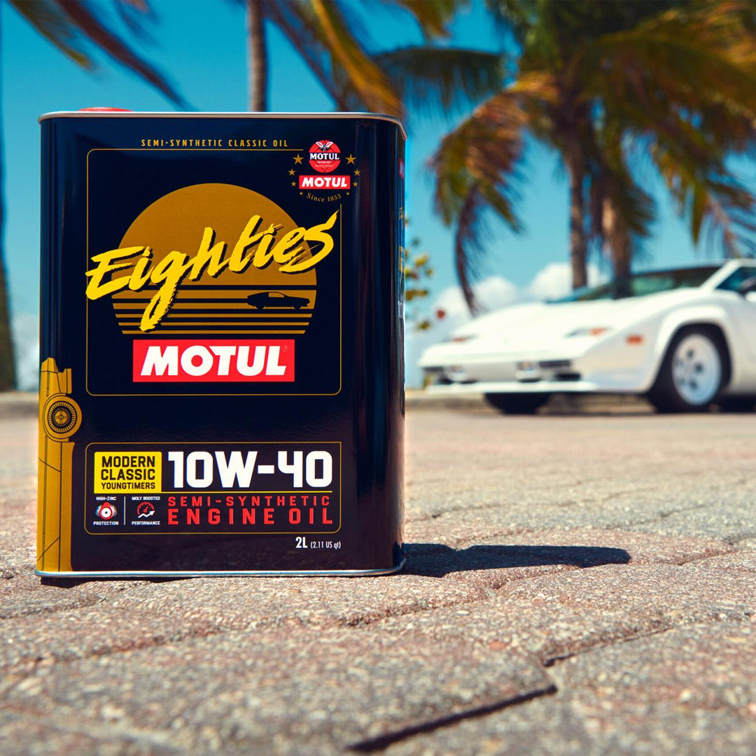 Huile moteur semi-synthétique Motul Classic Eighties 10W-40