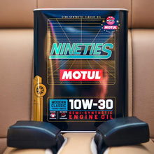 Huile moteur semi-synthétique Motul Classic Nineties 10W-30